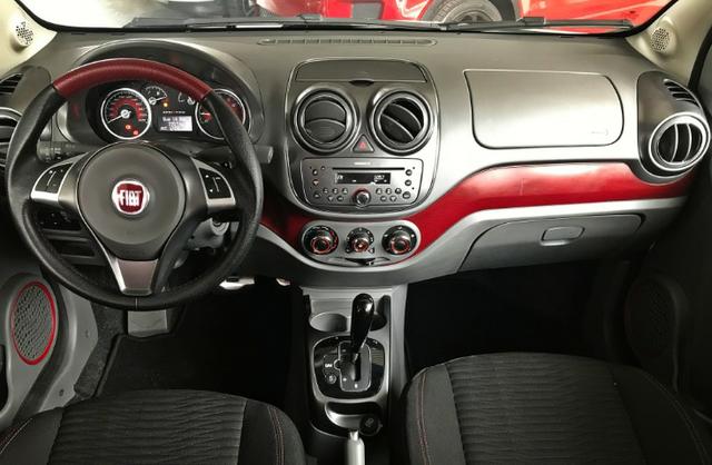 Fiat Palio Sporting 1.6. Branco 2015/2016 - Foto 6