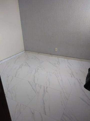 Urgente-Apto quitado/reformado /teto rebaixado gesso/porcelanto/portaria 24Hs /108 Mil - Foto 6