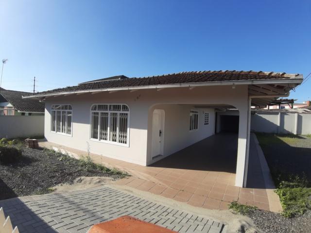 Casa para alugar com 3 dormitórios em Costa e silva, Joinville cod:70175.003