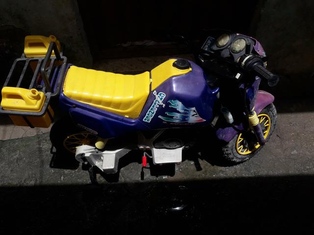 Moto infaltil elétrica