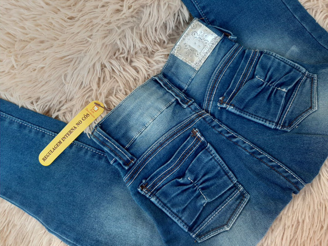 Calça Jeans TAM 1,3,4,6,12,16 - Foto 3