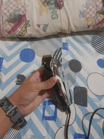Vendo maquina de corte profissional cromada - Foto 2