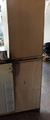 Vendo Balcão de Cozinha com Pia de Inox - Foto 2