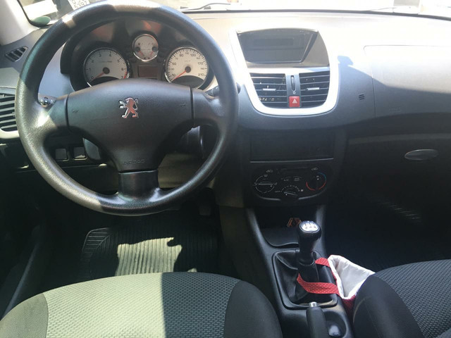Peugeot 207 XR 1.4 - Foto 6