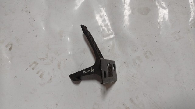 Trava de capo do Fiat Punto - Foto 3