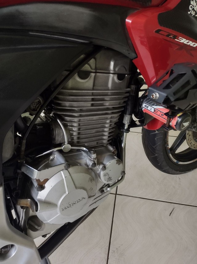 Honda CB 300R - Foto 4