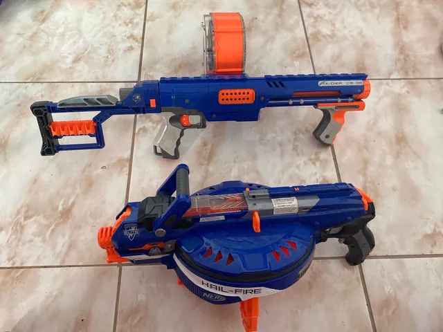 NERF - Grande arma de brinquedo . Funcionando. Med.: 43 X 16 cm . PREÇO NA