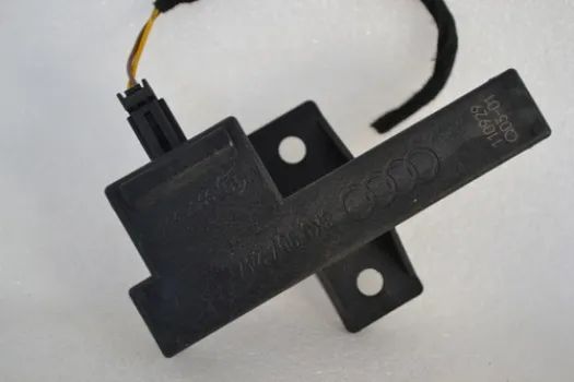 Modulo Sensor Antena Alarme Porta Audi A7 Coupe 8k0907247