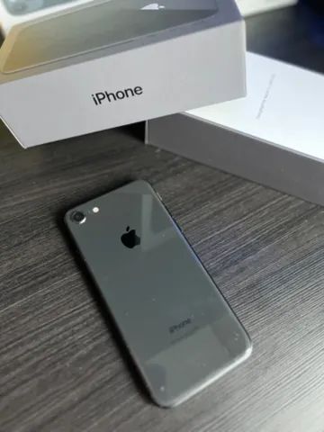 Iphone 8, cinza espacial, 64gb. Semi novo em perfeito estado e funcionamento. 