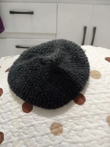 Cachecol e boina mesclada preta e cinza