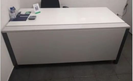 Mesa De Escritório - Metal E Madeira (2 unidades). O preço do anúncio é por cada unidade - Foto 3