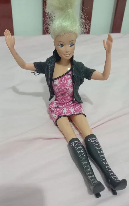 Uma boneca barbie - Foto 4