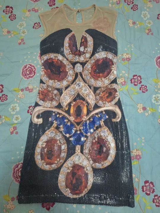 Vestido de festa em paetê 