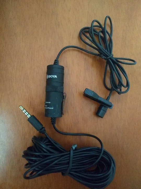 Microfone Lapela Boya para Celular e Câmera Usado