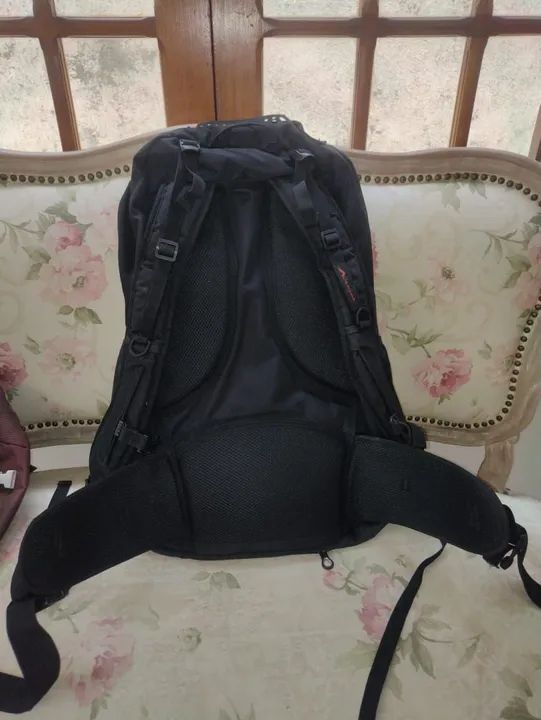 Mochila Trilhas & Rumos Crampom 50 Litros - Foto 3