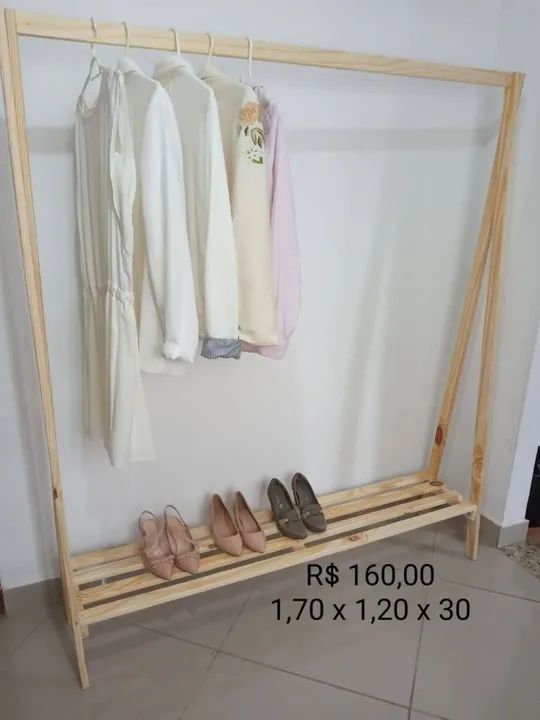 CLOSETS, Araras e Cabideiros de madeira  - Foto 5