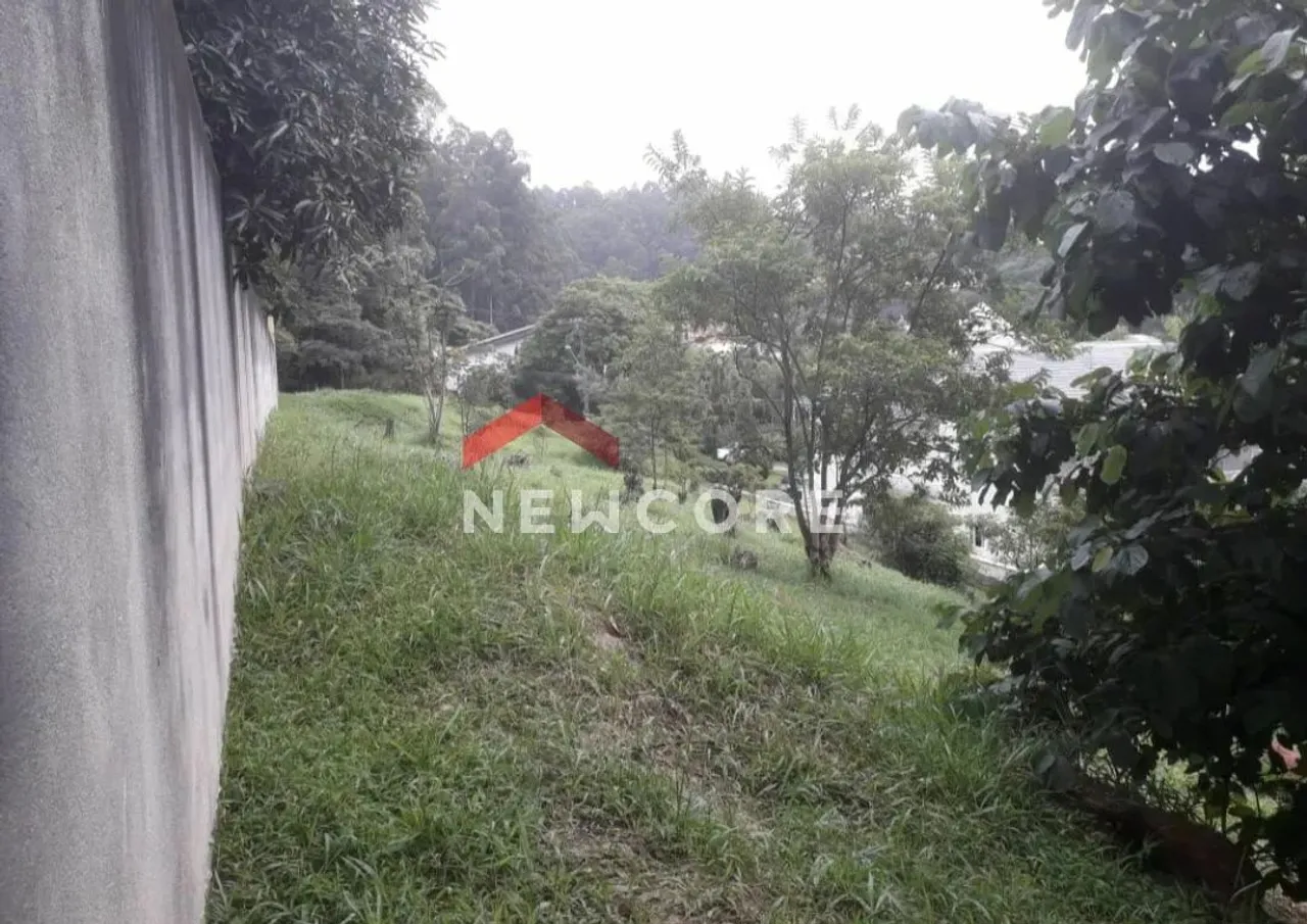 Lote em condomínio em Avenida Campinas - Alphaville - Barueri/SP