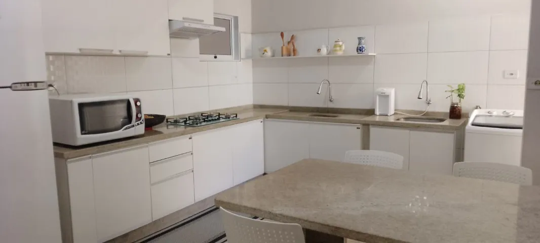 Casa térrea zona sul SJC, próximo ao SESI, 2 dormitórios, 94m²