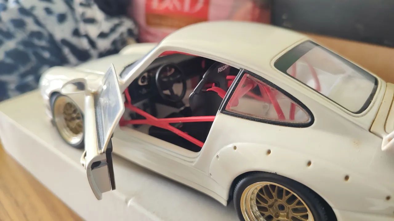 Miniatura Porsche 993 GT2 Evo 1:18 UT models original NAO BAIXO