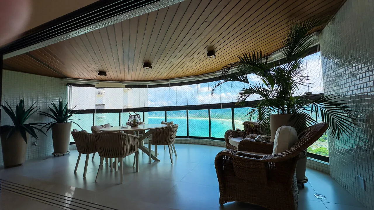 Apartamento alto padrão à VENDA no Guarujá, litoral de São Paulo, Condomínio Tortugas