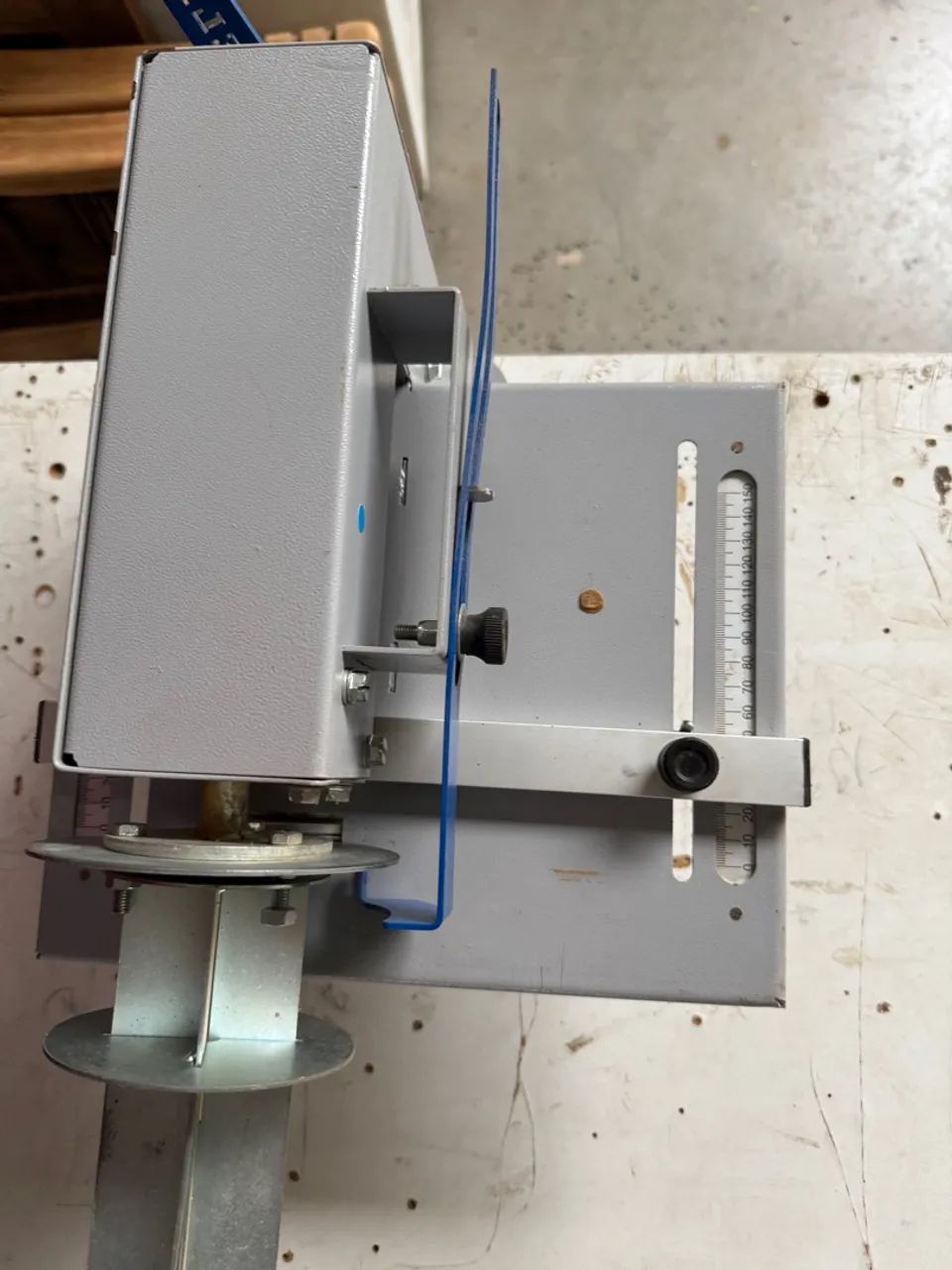 Filetadeira de fita de bordas Minelli