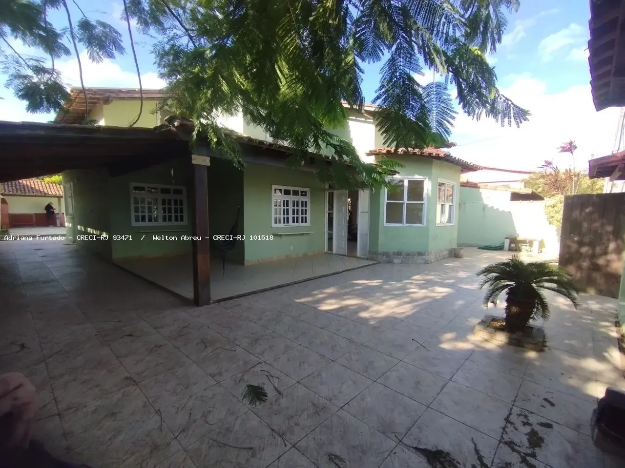 Casa para Locação em Rio das Ostras, Ouro Verde, 4 dormitórios, 2 suítes, 3 banheiros, 4 v
