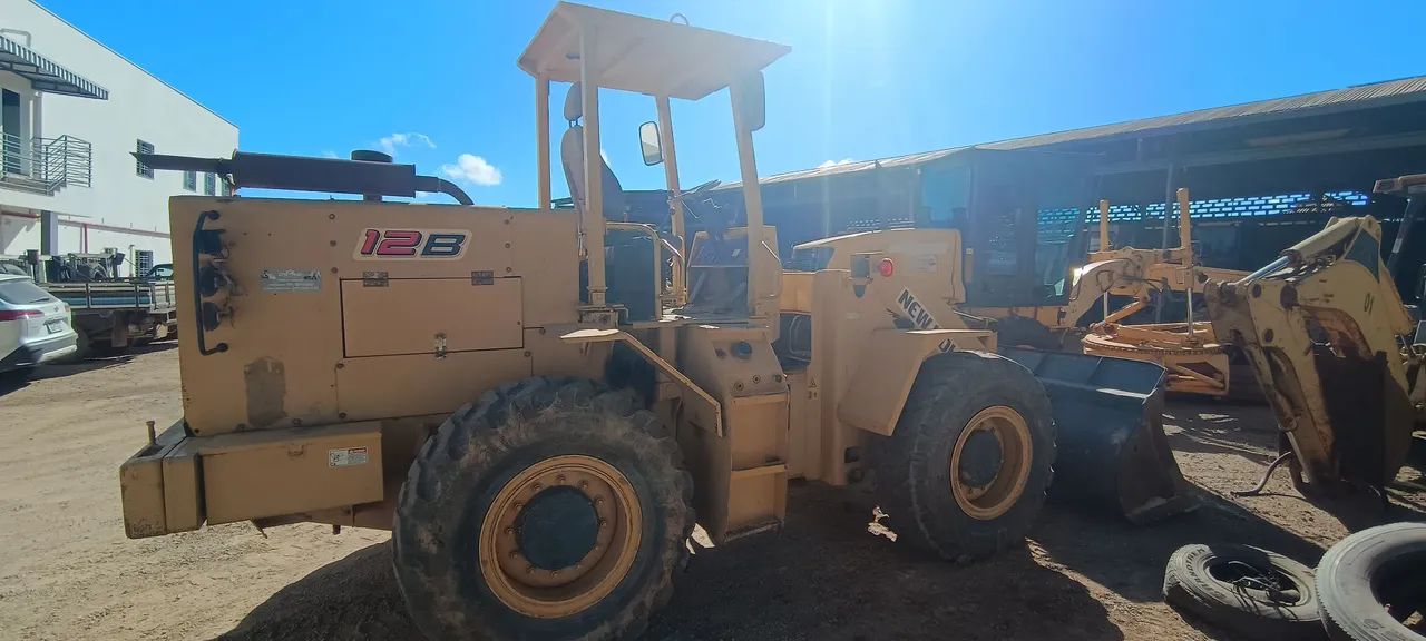 Pá Carregadeira New Holland 12B - Foto 2