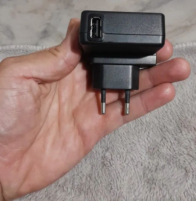 Carregador Original Nikon - Modelo EH-69P (0,55A/Preto) - Foto 4