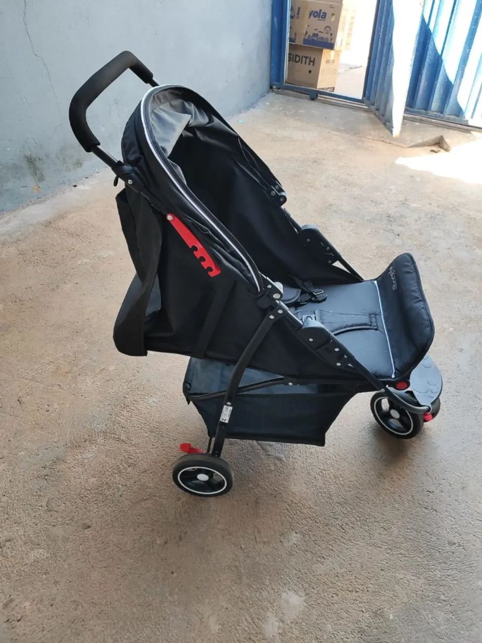 Carrinho de Bebê compacto e Prático  - Foto 3