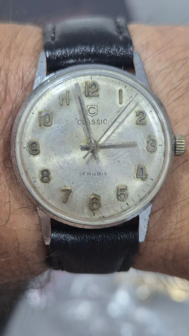 Relógio CLASSIC À CORDA  SUÍÇO  -  RELÍQUIA