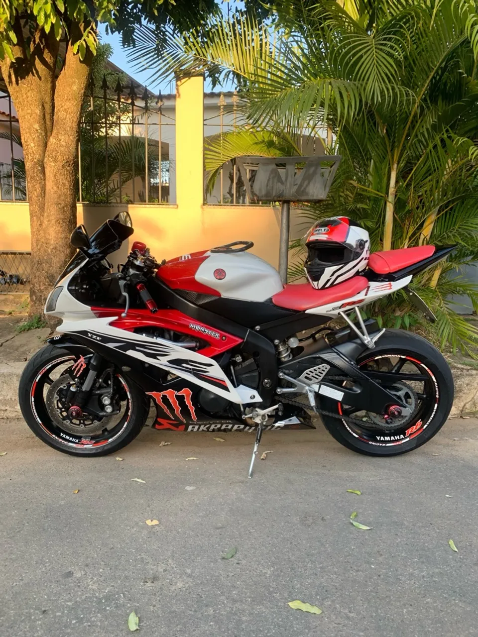 Yamaha R6