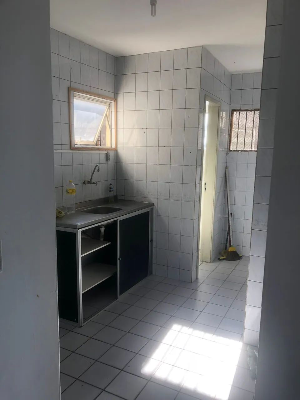Apartamento para venda possui 52 metros quadrados com 2 quartos em Barro - Recife - PE - Foto 3