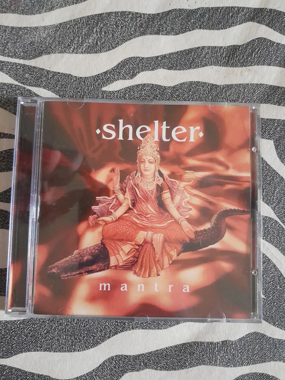 Cd Shelter - Mantra