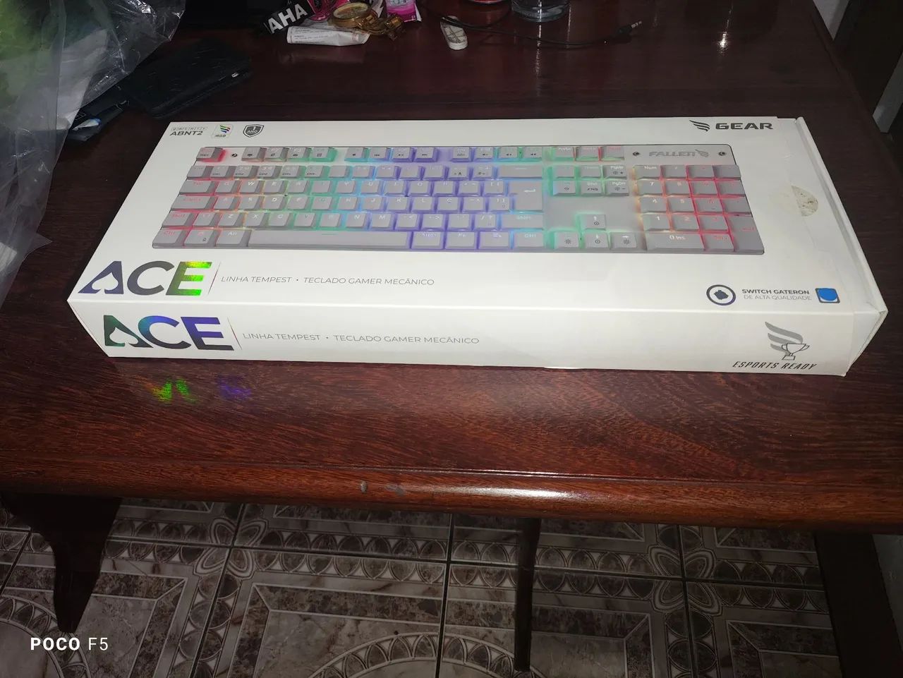 Teclado Mecânico Gamer Fallen Ace RGB, Swith Blue ABNT2 Branco  (NOVO)
