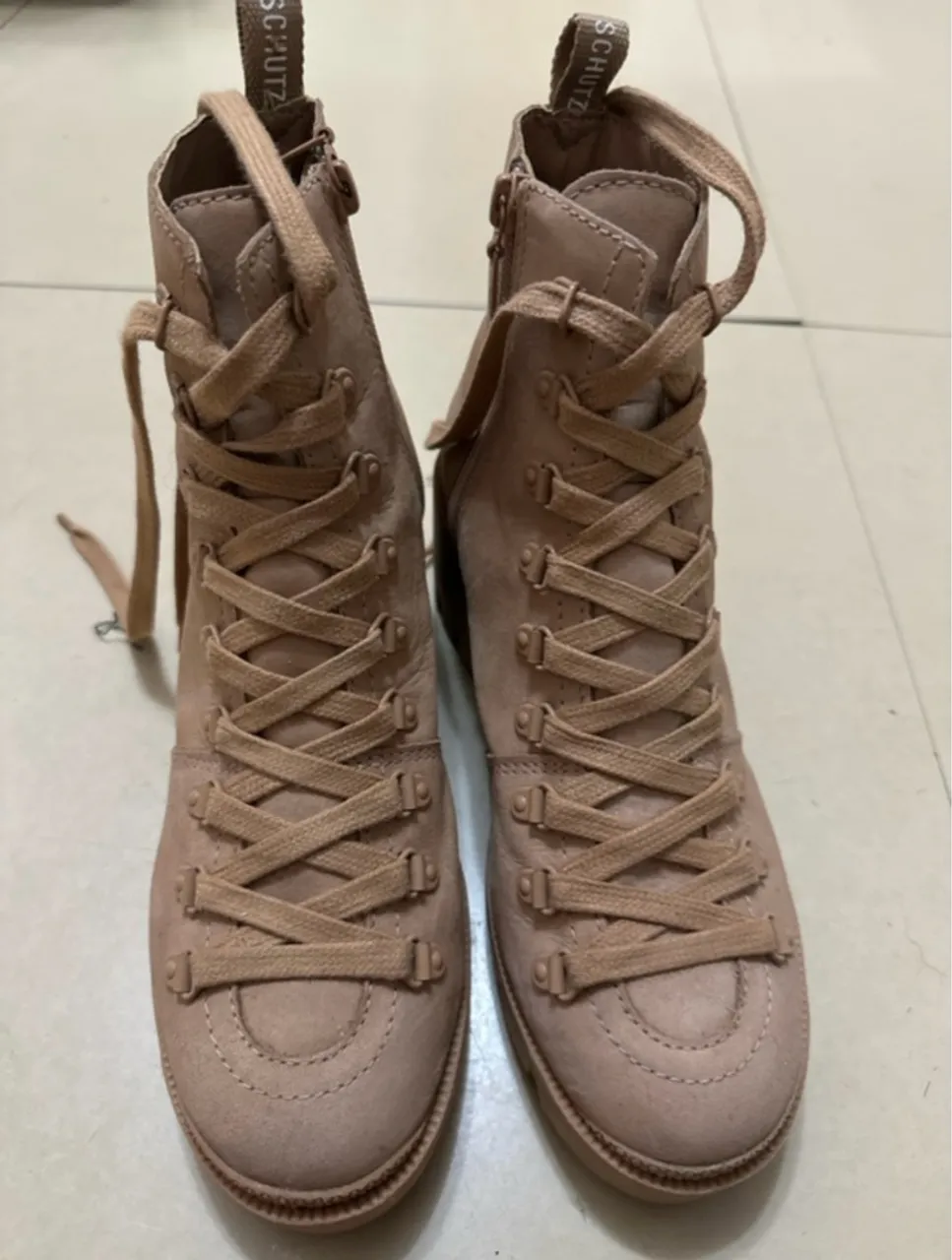 Bota Feminina Schutz Bege