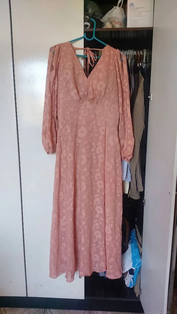 Vestido Longo Rose com Detalhes Florais