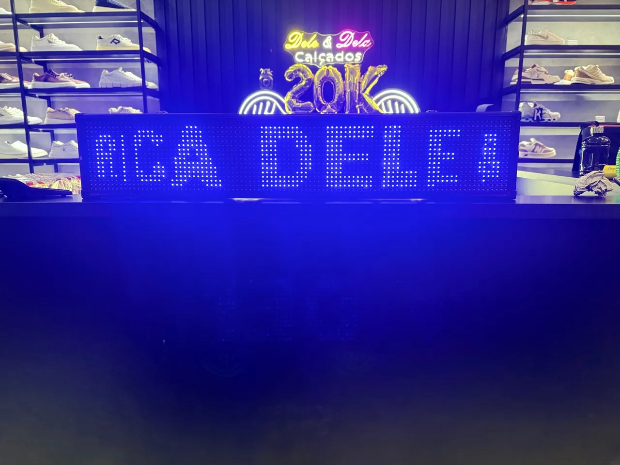 Expositor de LED para Loja - Destaque seus produtos!