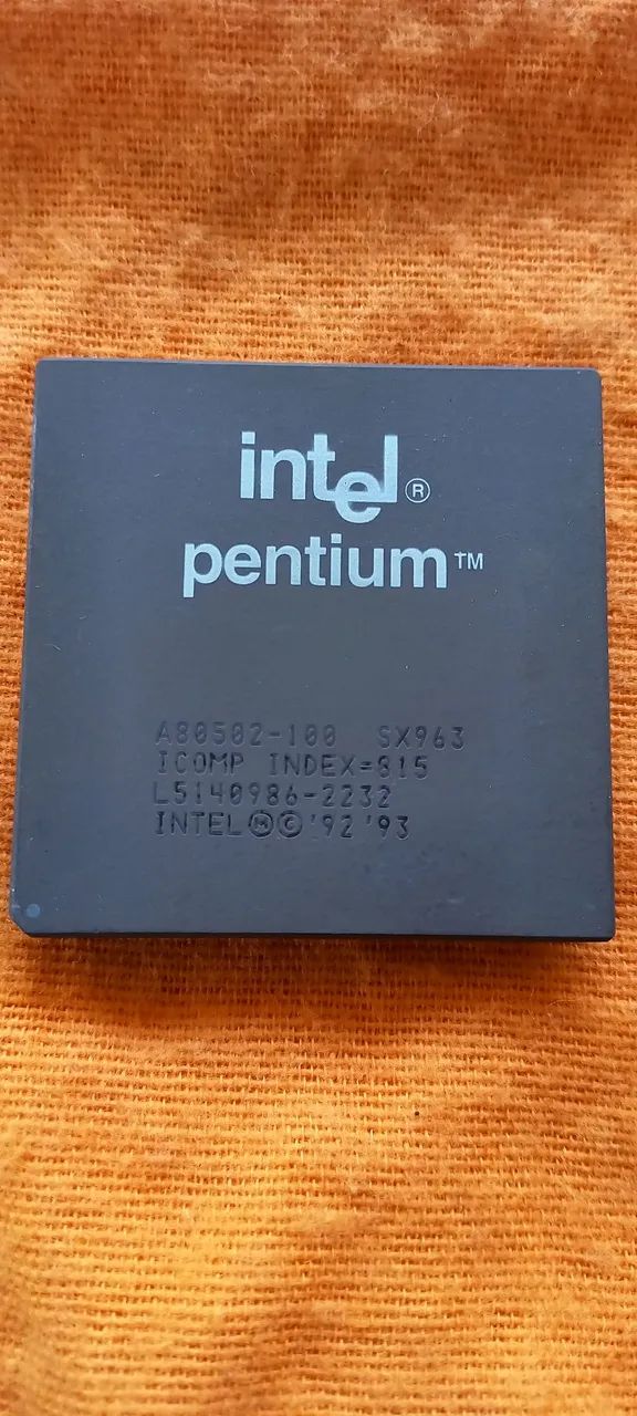 PROCESSADOR DECADAS DE 90 PENTIUM 100MHz PARA COLECIONADORES 