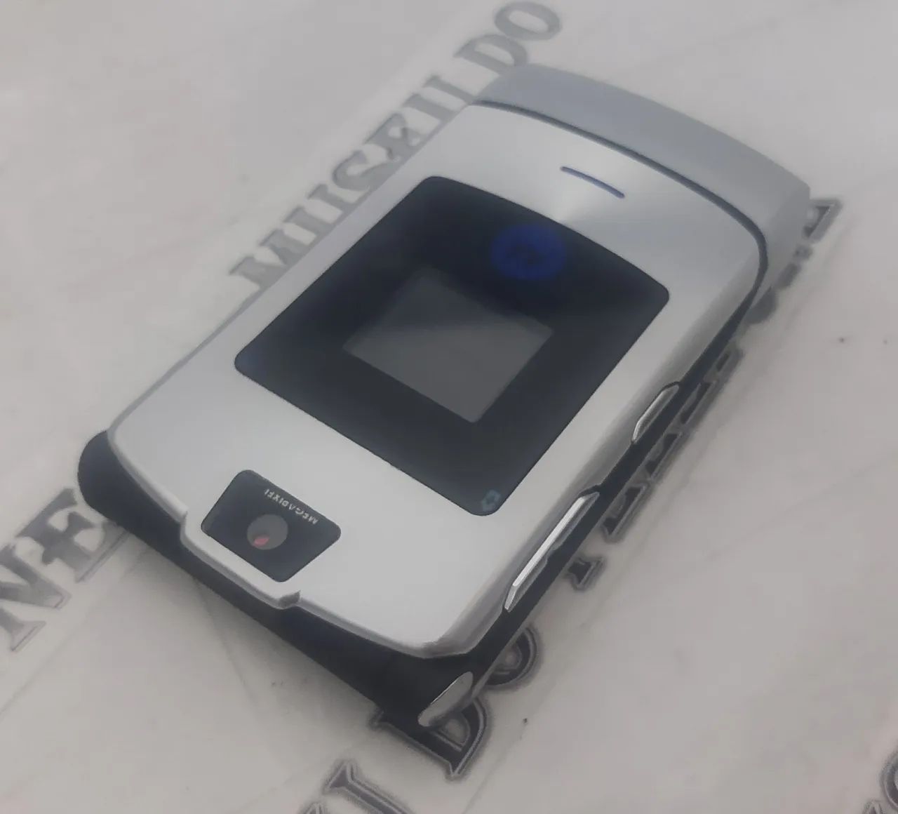 Motorola V3i PRATA celular antigo RELIQUIA impecável linha v3 v3e - Foto 3