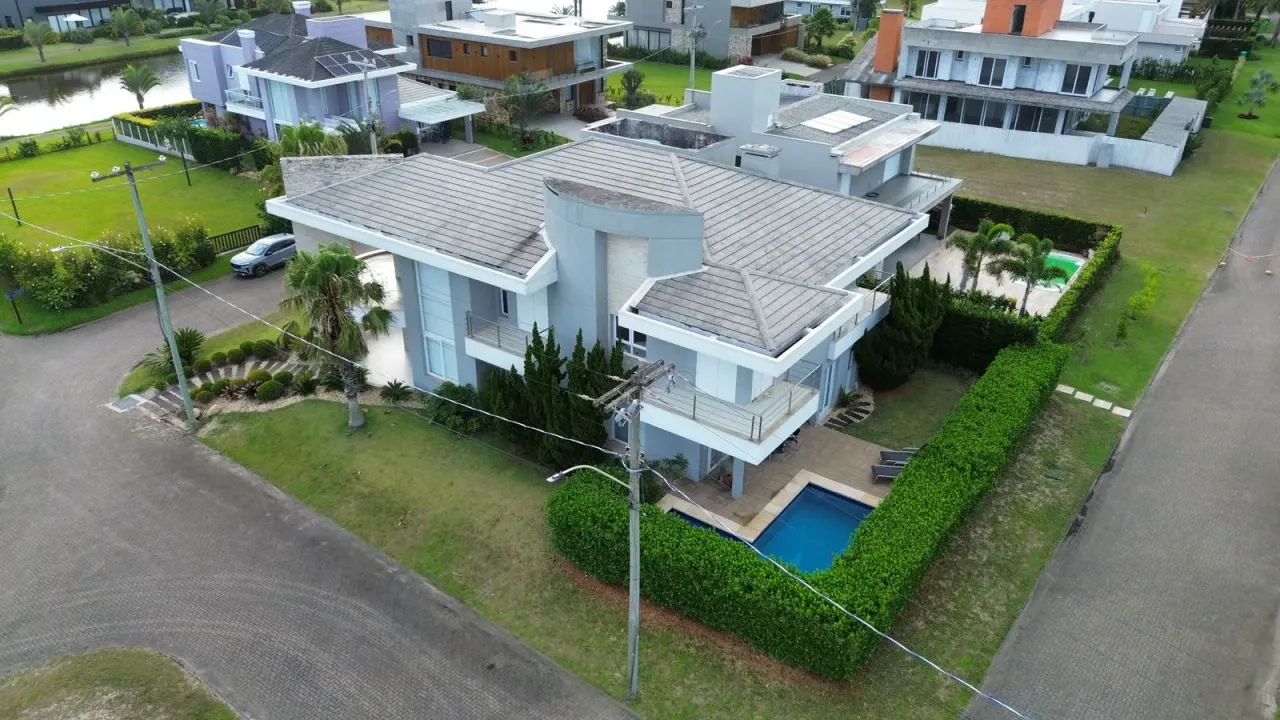 Sobrado à venda com 440 m2 e 6 quartos no Condomínio Ocean Side em Torres RS - Foto 2