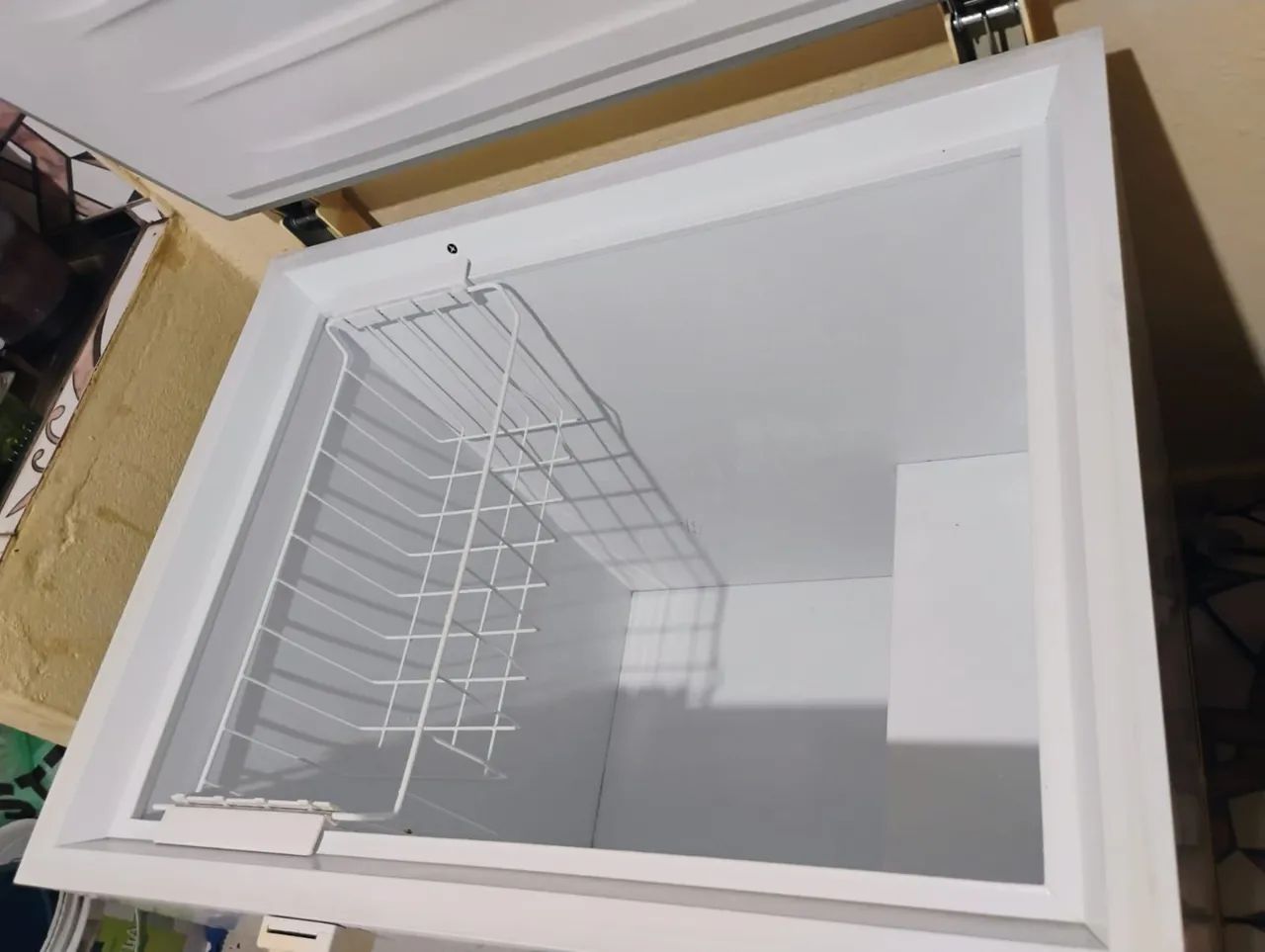 Freezer Horizontal Electrolux em ótimo estado - Foto 4