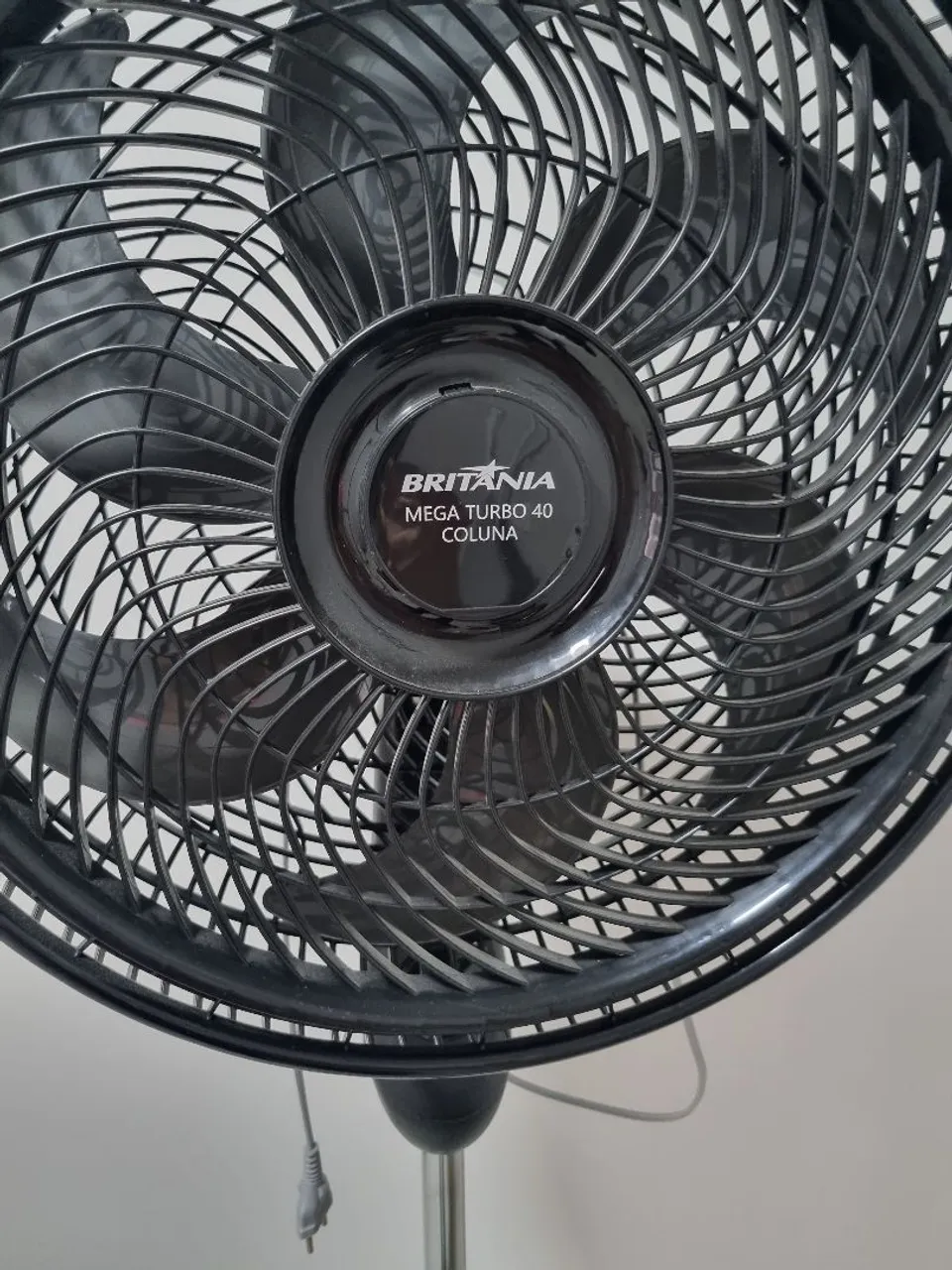 Ventilador de Coluna Britânia Mega Turbo 40