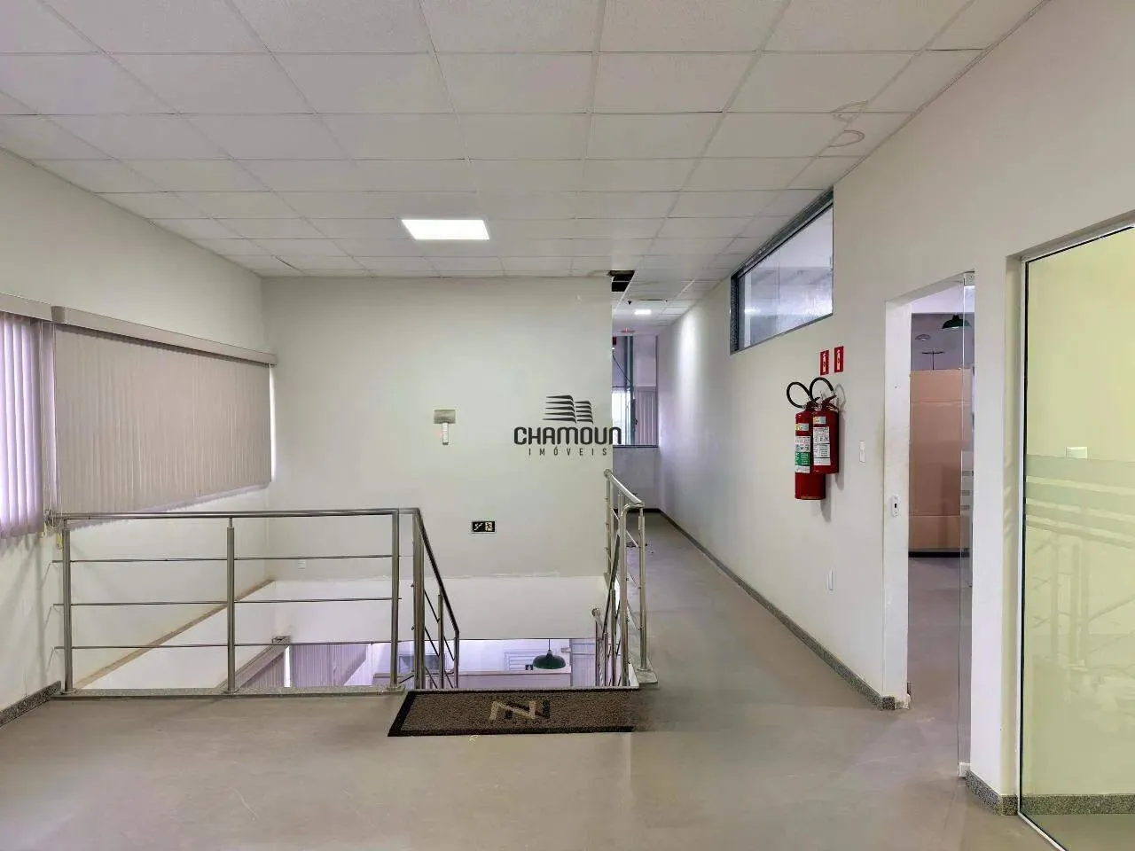 Prédio comercial á venda com 440m2 com estacionamento