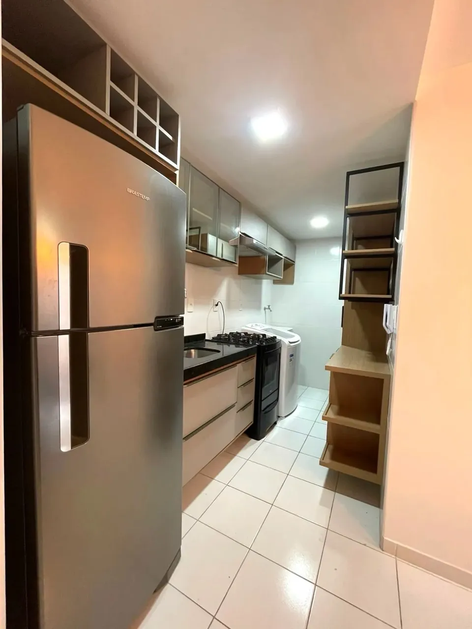 Alugo quarto e sala, 45m2 com varanda | Mobiliado na Jatiuca