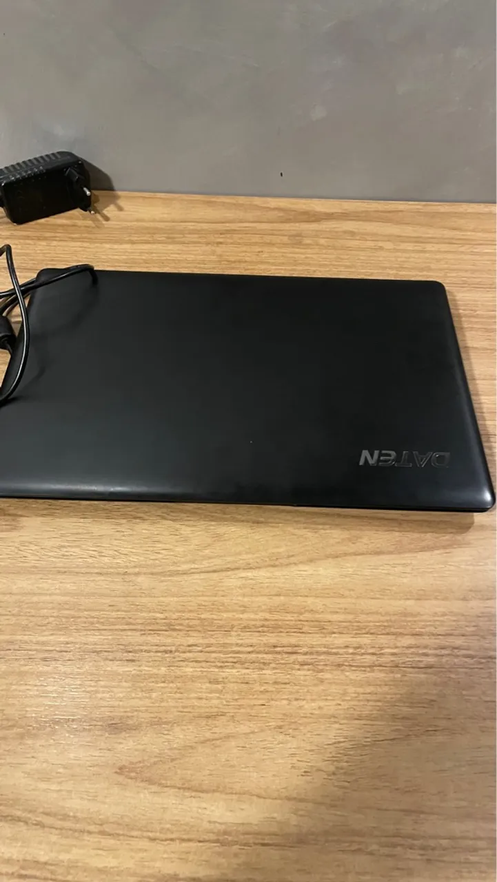 Notebook Daten DT02-M4, 4GB de RAM, SSD 128gb