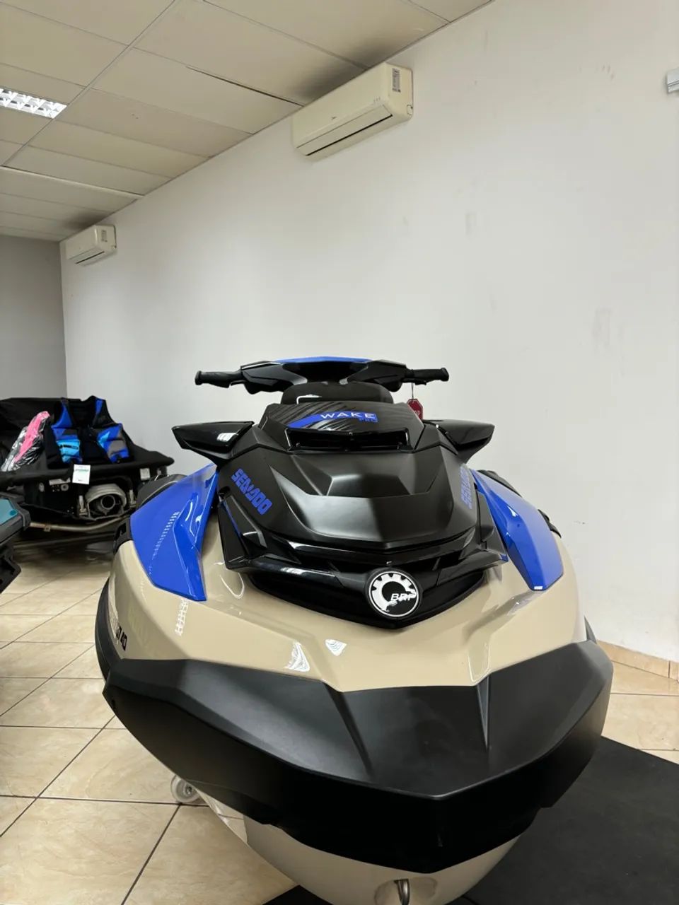 Wake Pro 230 2025 - apenas 11 horas 