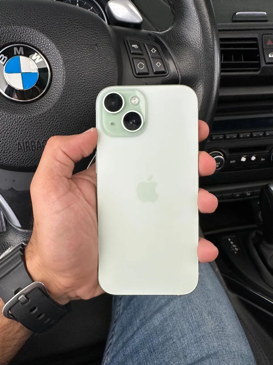iPhone 15 128GB Verde IMPECÁVEL