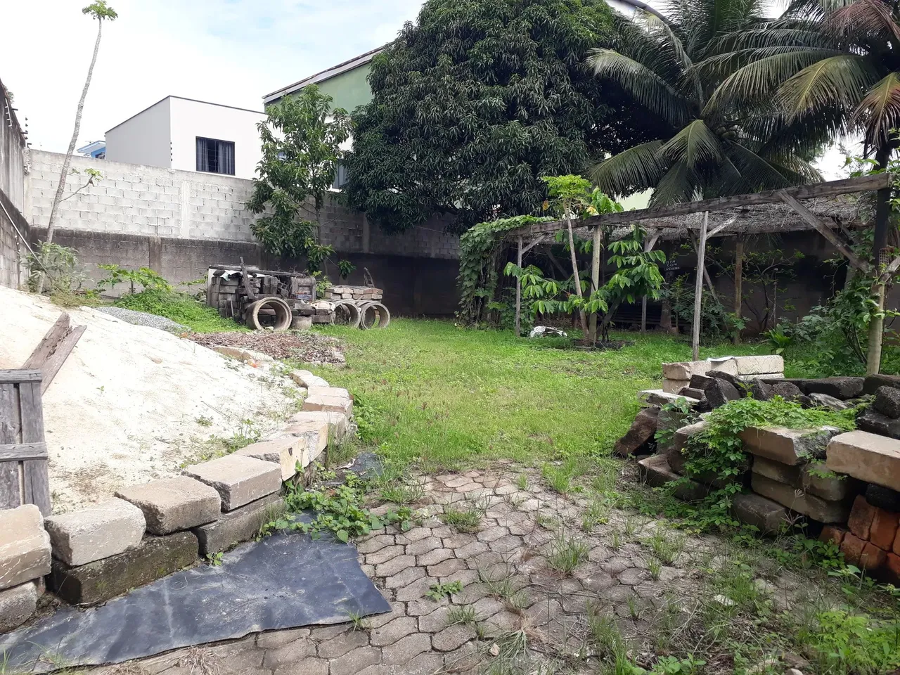 Imóvel para venda tem 450 metros quadrados em Cobilândia - Vila Velha - ES