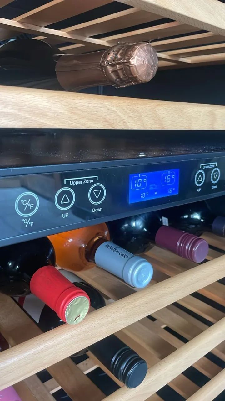 Adega Duo CRISSAIR para 46 garrafas. Revisada e em estado de nova! - Foto 5
