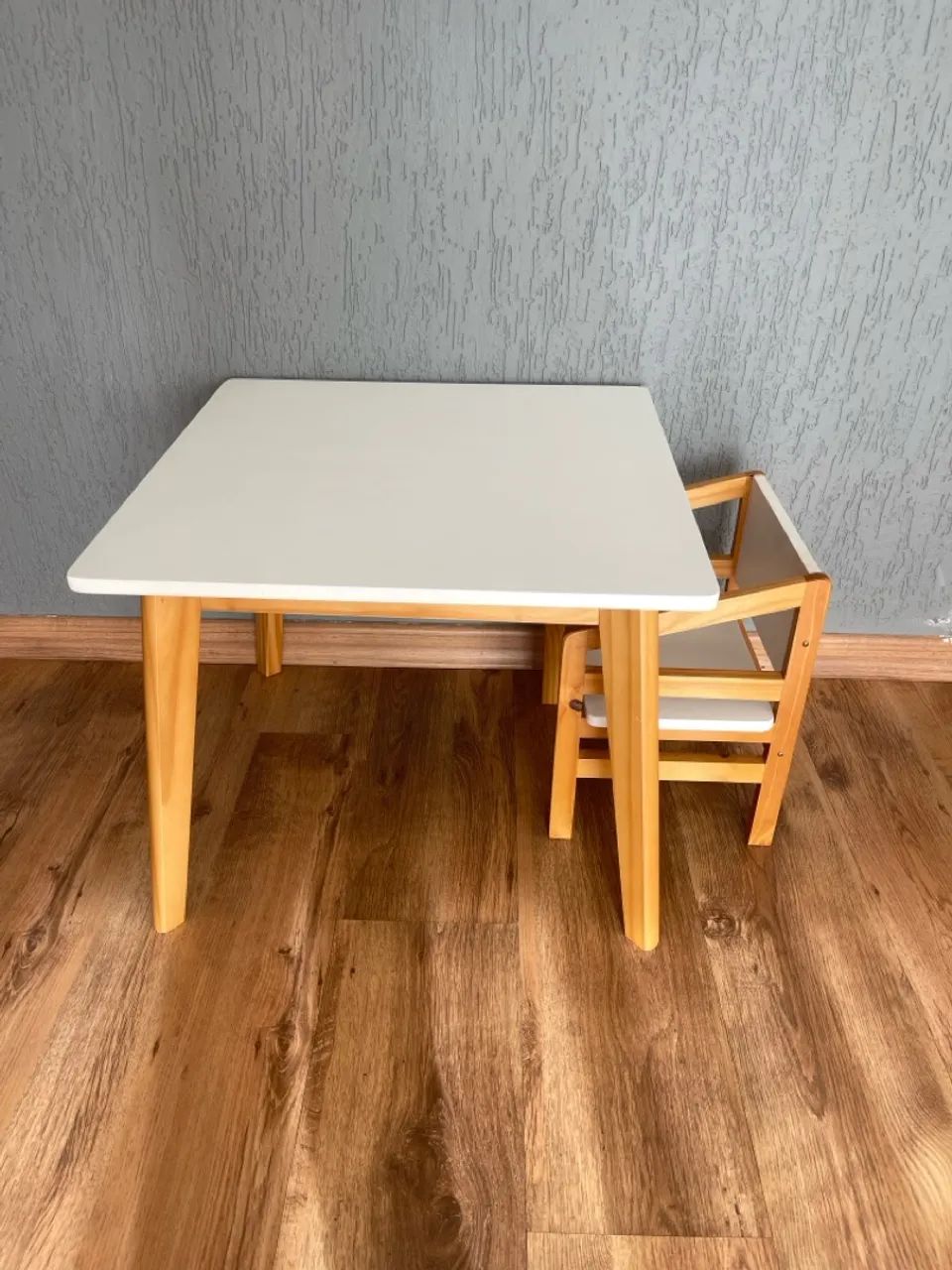 Mesa + cadeira regulável infantil madeira  - Foto 2